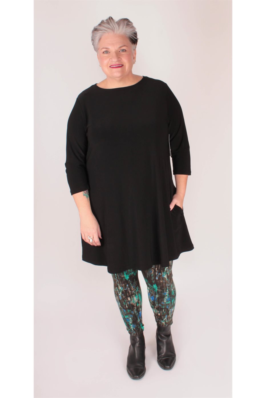 Black Trapeze Tunic 3 / 4 Sleeve